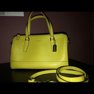 Neón Yellow Coach Cross / Bag